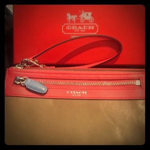 Coach Brand New zip wallet w credit card slots